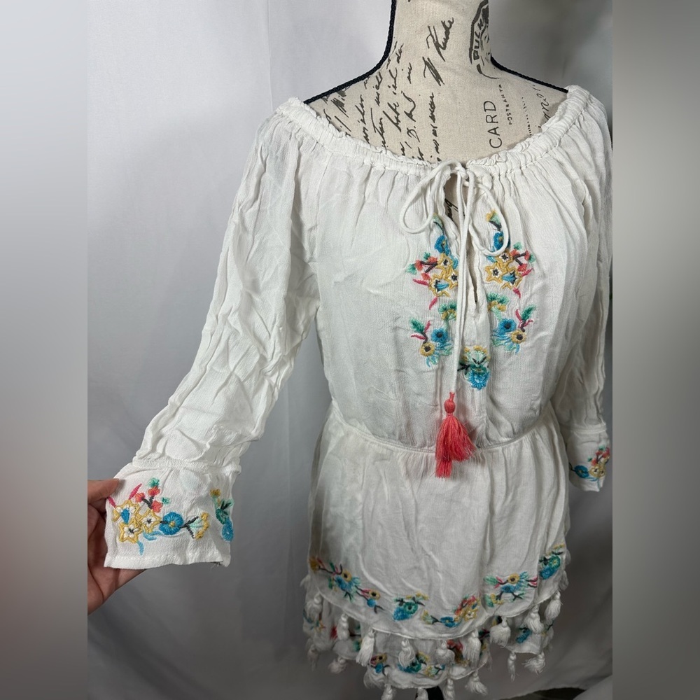 RAGA White Mini Dress with Multicolor Embroidery - Picture 10 of 12